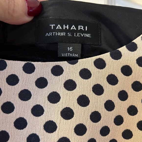 Tahari Reverse Polka Dot Cocktail dress, Size 16 - Picture 3 of 7